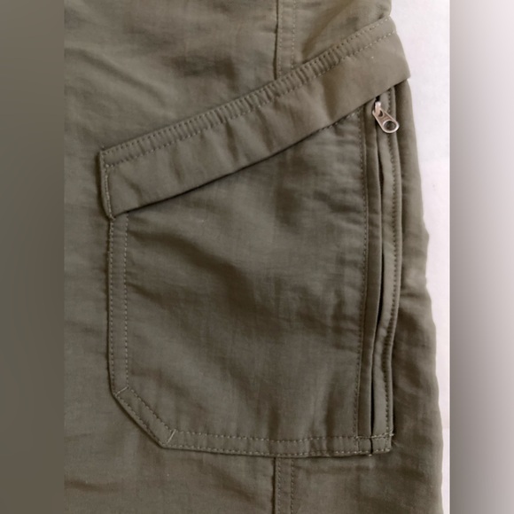 The North Face Aphrodite Capri Pants green Size 6 TNF hiking everyday 5 pockets - Picture 6 of 9